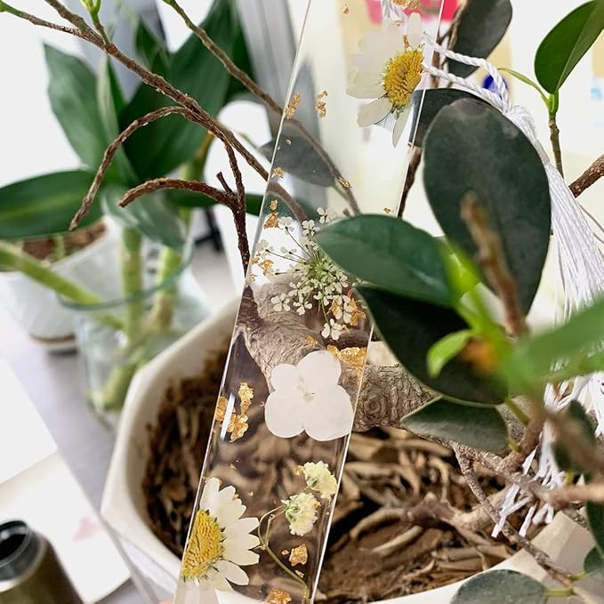 Daisy Epoxy Bookmarks Dried Flower Resin Bookmark Pressed Flower Bookmark Transparent Floral Dried Flower Page Marker acrylic bookmark for Kids Woman Teacher Students yellow daisy