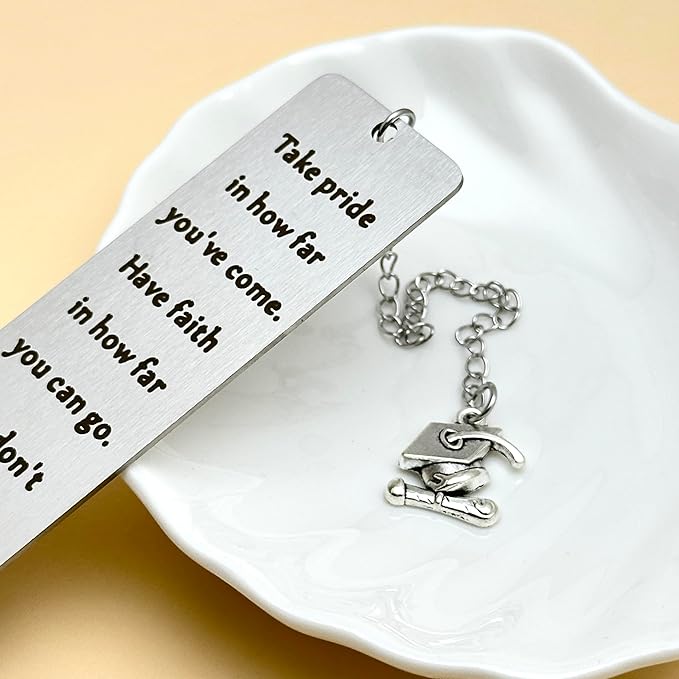 Class of 2025 Chirstmas Graduation Gift Bookmark for Him Her Inspirational Gifts for Middle High School College Senior 2025 Grad Gift for Teen Boys Girls Kids Graduate Gifts for Men Women Son Daughter