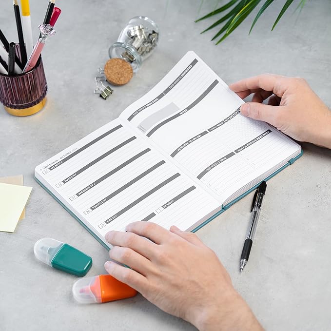 Clever Fox Dated Planner 2025-2026 – Weekly Life Planner Notebook for Goal Setting & Time Management – Planner with Habits Tracker, to-do List & Dated Pages – A5, Lasts 1 Year (Aquamarine)