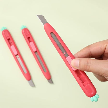 4pcs Mini Retractable Utility Knife Box Cutter Letter Opener, Cute Carrot and Strawberry Shaped Portable Knivies, For Cutting Paper Cardboard Thin Sheets Office School Stationery