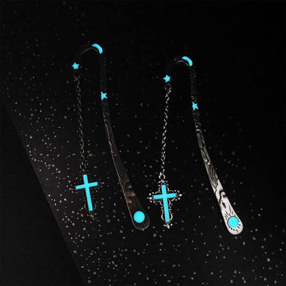 Vintage Metal Cross Bookmark, Unique Glow in The Dark Bookmark Gift for Students, Teachers, Book Lovers, Bookworms (Antique Silver Cross)