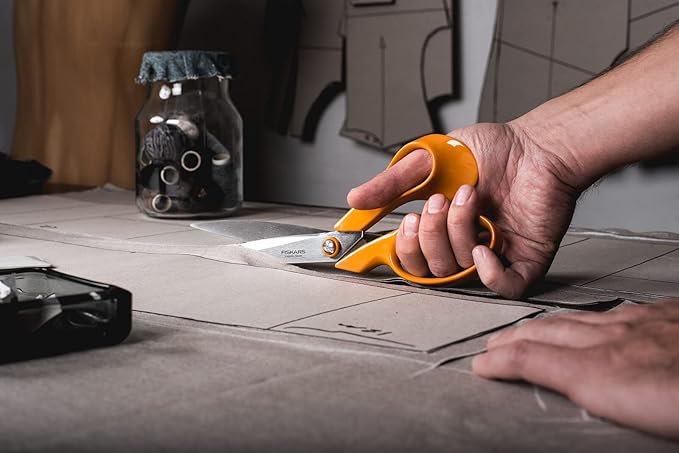 Fiskars Tailor Scissors, Length: 27 cm, Stainless Steel Blade/Plastic Handles, Orange, Classic, 1005145, 9.4 x 27 x 2.1 cm