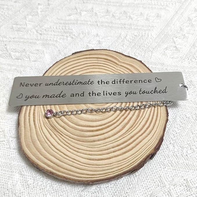 RFTWXHPN Coworker Colleague Appreciation Thank You Gifts Bookmark for Women Employees Volunteers Never Underestimate The Difference You Made Book Mark for Staff Social Workers Gifts