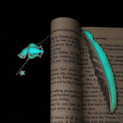 Zodiac Feather Bookmark Gifts for Women Men, Cool Metal Bookmark Glow in The Dark Aquarius Bookmark, Luminous Star Sign Constellation Horoscope Bookmark Gifts