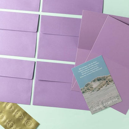 Wishop 50 Pack Shiny Self-Adhesive Envelopes with Shiny Fold Cards for Wedding Invitations, Greeting Cards, Baby Shower, Letter Mailing (Light Purple, 5x7)