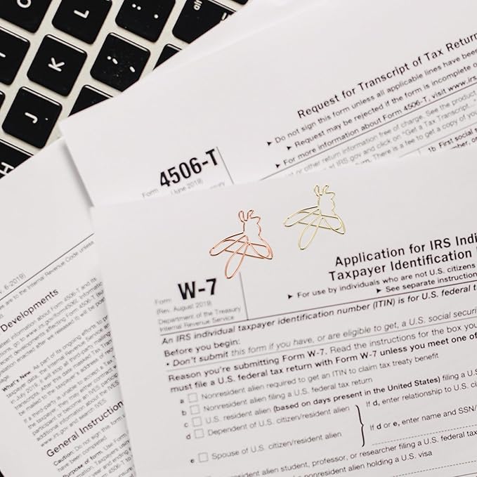 NUOBESTY Decorative File Folders 20pcs Cute Paper Clips Metal Bee Shape Journaling Paper Clamp Binder Clips Scrapbooking Bookmarks for Office Supplies Wedding Invitations Crafts 3.7cm