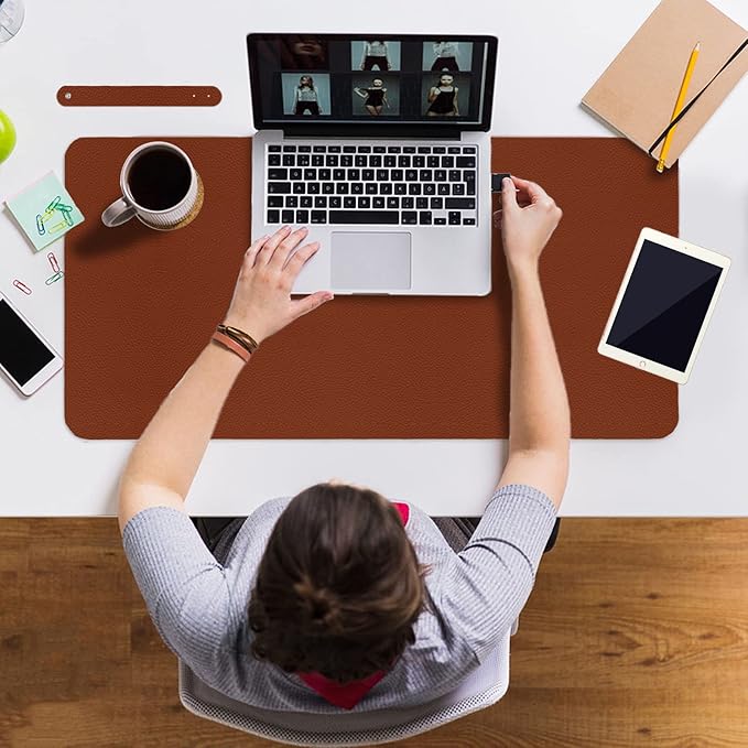 ‎Boutilon Leather Desk Pad 24"x 14" Non-Slip Mouse Pad,Office Desk Mat,Waterprooft PU Leather Desk Blotter,Desk Pad Protector,Desk Writing Pad for Home Office Decor (S-Brown)