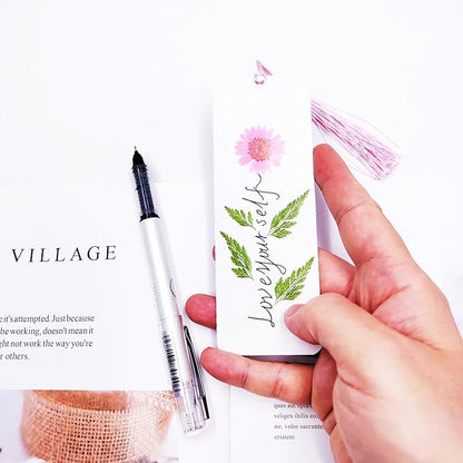 Cardstock Blank Bookmarks Set, 10 Pcs DIY White Craft Bookmarks for Pressed Flowers, Dried Flower Bookmark Making Kit with 36 Pcs Pressed Flowers, 10 Pcs Tassels, DIY Bookmarks for Dried Flowers
