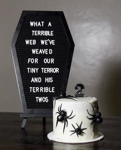 Coffin Letter Board Black With Spooky & Seasonal Emojis +550 Characters, Wooden Stand - 17x10.5 Inches - Coffin Shaped Goth Decor Sign Witchy Halloween Decorations Gothic Decor Birthday Wedding Home Spooky Gifts