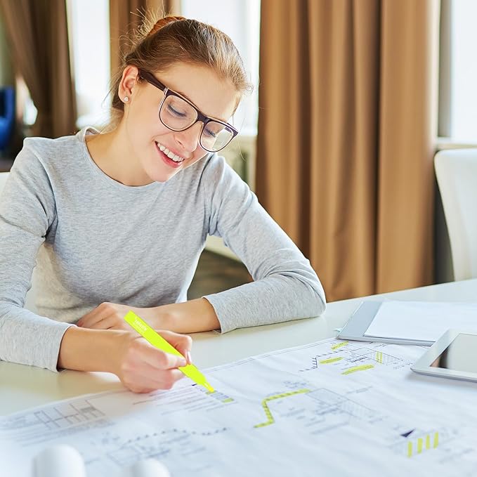 Vitoler Fluorescent Yellow Highlighters,20 Pack Bright Color Chisel tip Highlighters for Adults Kids in the Home School Office