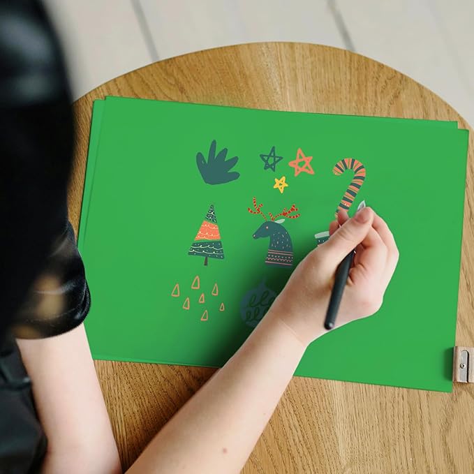 100 Sheets Green Cardstock 8.5 x 11, Goefun 65lb Green Construction Paper 8.5 x 11 for Christmas Cards Making, Invitations and Craft