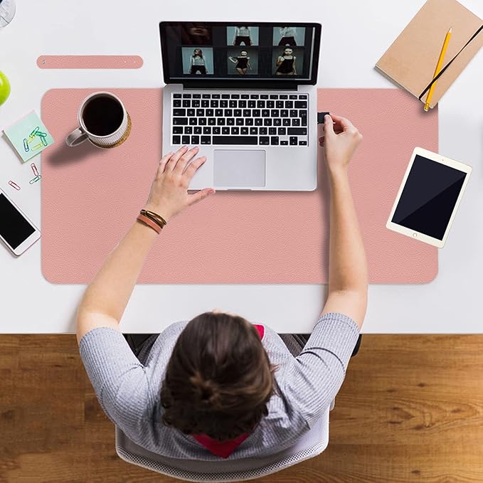 ‎Boutilon Leather Desk Pad 35"x 17" Non-Slip Mouse Pad,Office Desk Mat,Waterprooft PU Leather Desk Blotter,Desk Pad Protector,Desk Writing Pad for Home Office Decor (L-Pink,35"x 17")