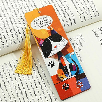 1pc Cute Pet Cat Tassel Bookmark - Acrylic Bookmarks for Book Lovers, Gifts for Teachers Students Reading Markers Ideal Gift for Back to School Season (Yellow Fringe)