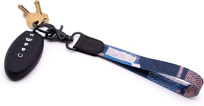 POCKT Lanyard for Keys Wristlet Strap Key Chain Holder for Men and Women - Cool Hand Wrist Lanyards for Keys and Wallets