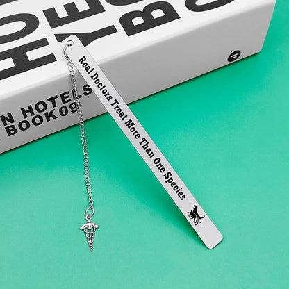 Veterinarian Gift Bookmark Vet Tech Gift Veterinary Technician Appreciation Gift Thank You Gift for Veterinary Practitioner Animal Rescue Veterinarian Assist Student Graduation Birthday Christmas Gift