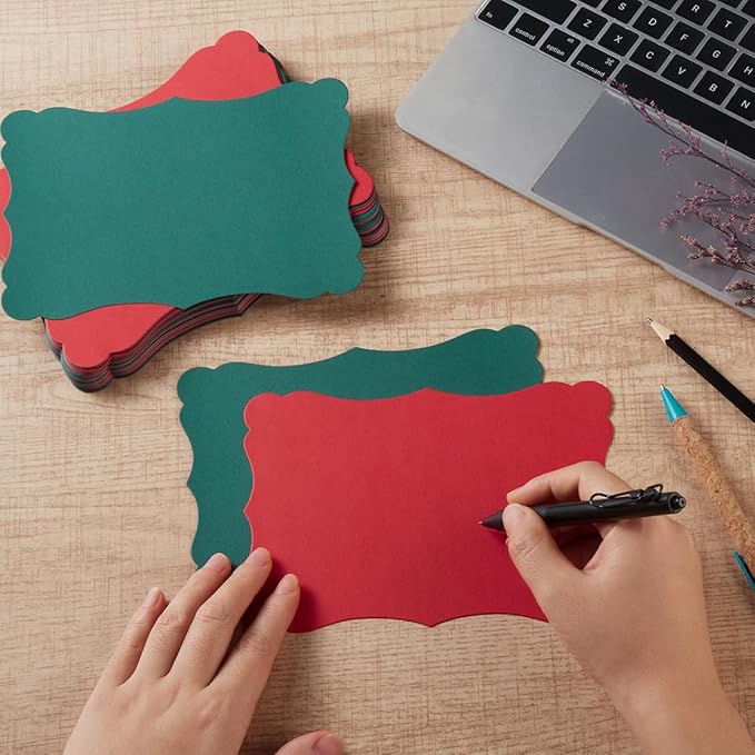 50 Pack Christmas Blank Kraft Cards Cardstock Thick Paper Brown Greeting Cards for DIY Gift Card Menus, Baby Shower and Wedding Invitations (Christmas Red/Green, 4x6IN)