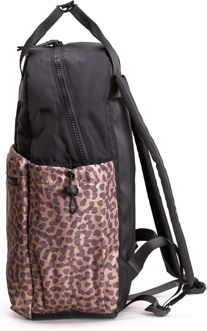VOORAY 19L Katie Backpack – Large Travel Backpack, Gym & Sports Backpack Wild Desert
