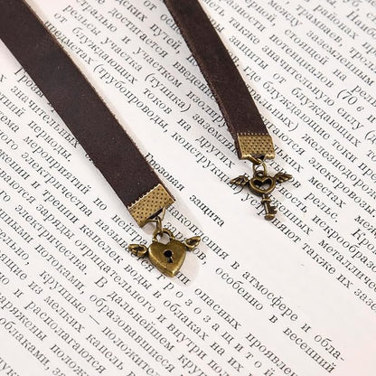 Bookmarks, Handmade Retro Lovers Love Lock Bookmark with Long Leather Straps, Elegant Reading Companion for Readers and Book Lovers (Style 21)