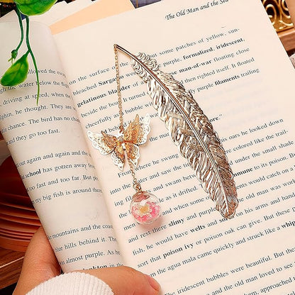 Toirxarn Gold Feather Bookmark with Butterfly Charm - Elegant Bookmarks for Women, Teacher Appreciation Gifts, Book Lovers Gifts, Book Marker for Reading, Unique Birthday Gifts, Stocking Stuffers