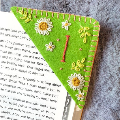 Personalized Hand Embroidered Corner Bookmark, Bookmarks for Women, Personalized Bookmark for Book Lovers, Cute Flower Book Mark by HNQCPCVU (I, Green)