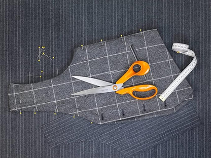 Fiskars Tailor Scissors, Length: 27 cm, Stainless Steel Blade/Plastic Handles, Orange, Classic, 1005145, 9.4 x 27 x 2.1 cm