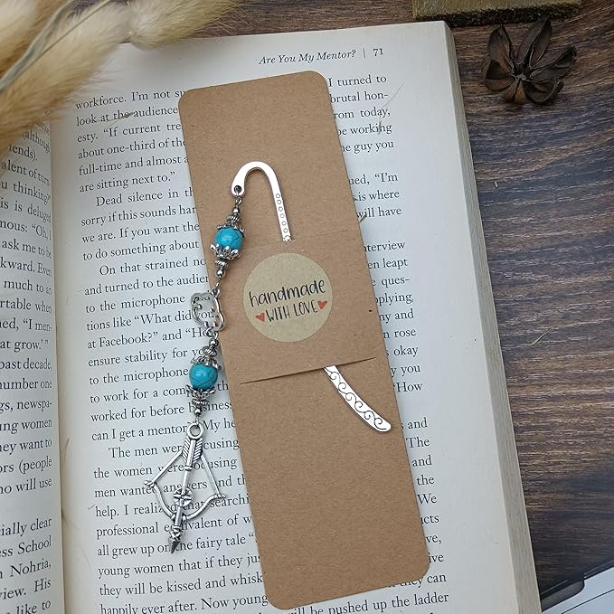 Retro Metal Bookmark for Bookish Gifts Funny Inspired Book Mark Book Accessories Book Lover Gifts for Women Men(Bow and Arrow)