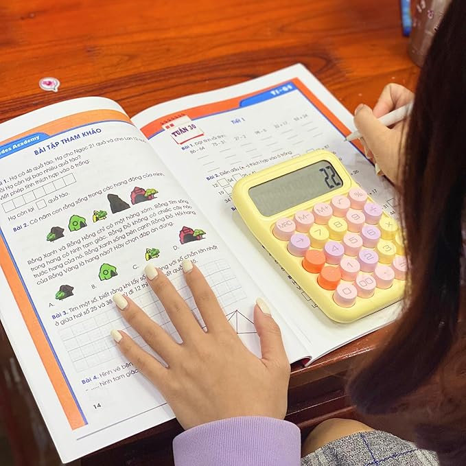 Colorful Candy Calculator, Yellow Cute Typewriter-Inspired Mechanical Key, Large Screen, Round Button, Vintage Aesthetic, Portable, Easy-to-use Desk Accessories for Office School Home for Women Girls