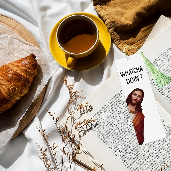 8 Pack Peeking Jesus Bookmark, Peeking Jesus is That Smut Bookmark, Peeking Jesus I Saw That Bookmark, Whatcha Doin'? (Multicolour)