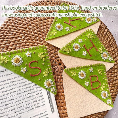 Personalized Hand Embroidered Corner Bookmark, Bookmarks for Women, Personalized Bookmark for Book Lovers, Cute Flower Book Mark by HNQCPCVU (E, Green)