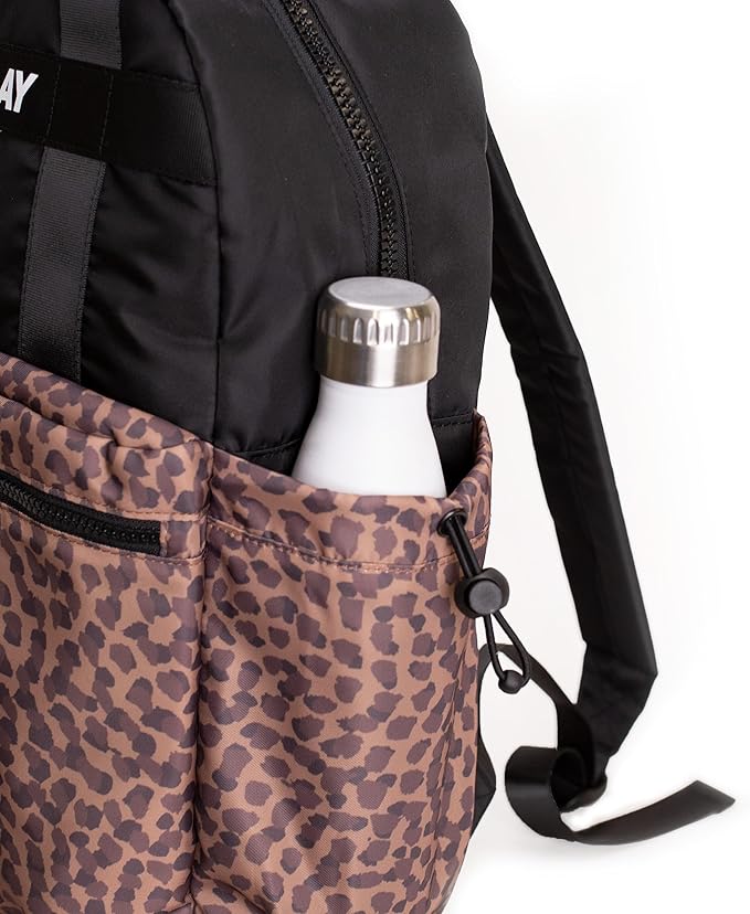 VOORAY 19L Katie Backpack – Large Travel Backpack, Gym & Sports Backpack Wild Desert