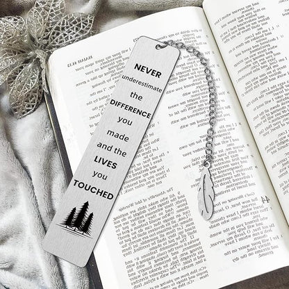 never underestimate the difference you made Inspirational Engraved Bookmark Thank You Reading Bookmark Clip for Women Men Friends Coworker Boss Book Lovers Graduation Christmas Birthday Gifts