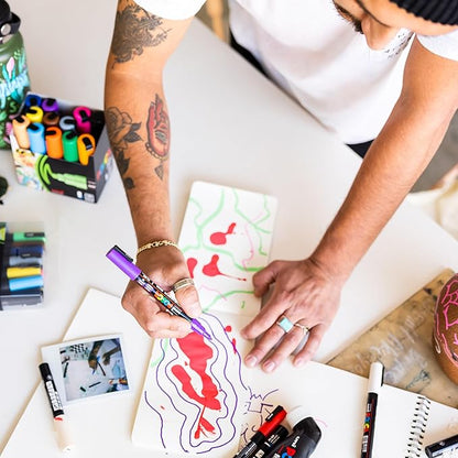 Posca Markers Set, 8 Medium Paint Markers 5M – Metallic Tones – Gold, Silver, Bronze, Metallic Blue, Metallic Green, Metallic Red, Metallic Pink, Metallic Violet