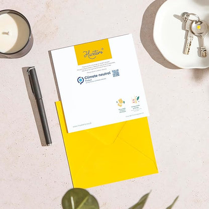 Huxters Birthday Card from the Dog – Shiba Inu - Happy Birthday to Dog Mum and Dog Dad – Birthday Card from the Dog to Friends Family First Birthday (Shiba Inu)