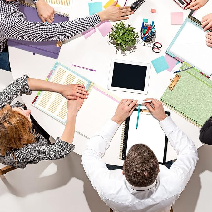 Ospelelf Foldable Spiral Clipboard Folio with Storage Zipper Pouch, 5 Plastic Folders with 10 Pockets, Refillable Lined Notepad (11" x 8.5"), Linen Hardcover Project Organizer (Beige)