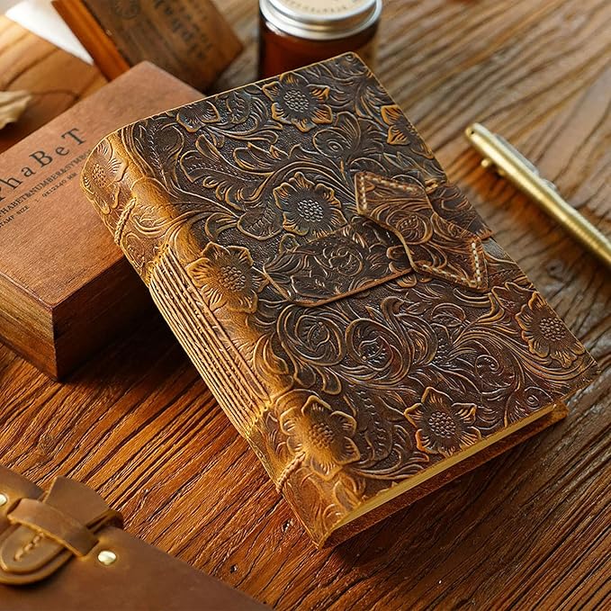 Leather Journal Notebook - Rustic Handmade Vintage Leather Bound Journals with Pencil Case for Men and Women - Leather Craft Unlined Paper 400 Pages, Leather Book Diary Notebook (8.6" x 6")