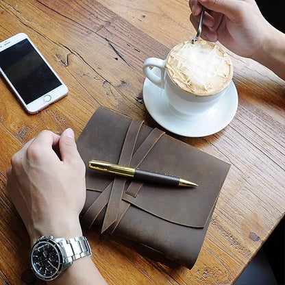 Sovereign-Gear Leather Bound Journal for Men and Women, A5 Handmade Journal Gift Set with Antique Notebook and Stylish Pen, Vintage and Classic, Sketchbook, Planner and Diary (300 Pages) (8x6)